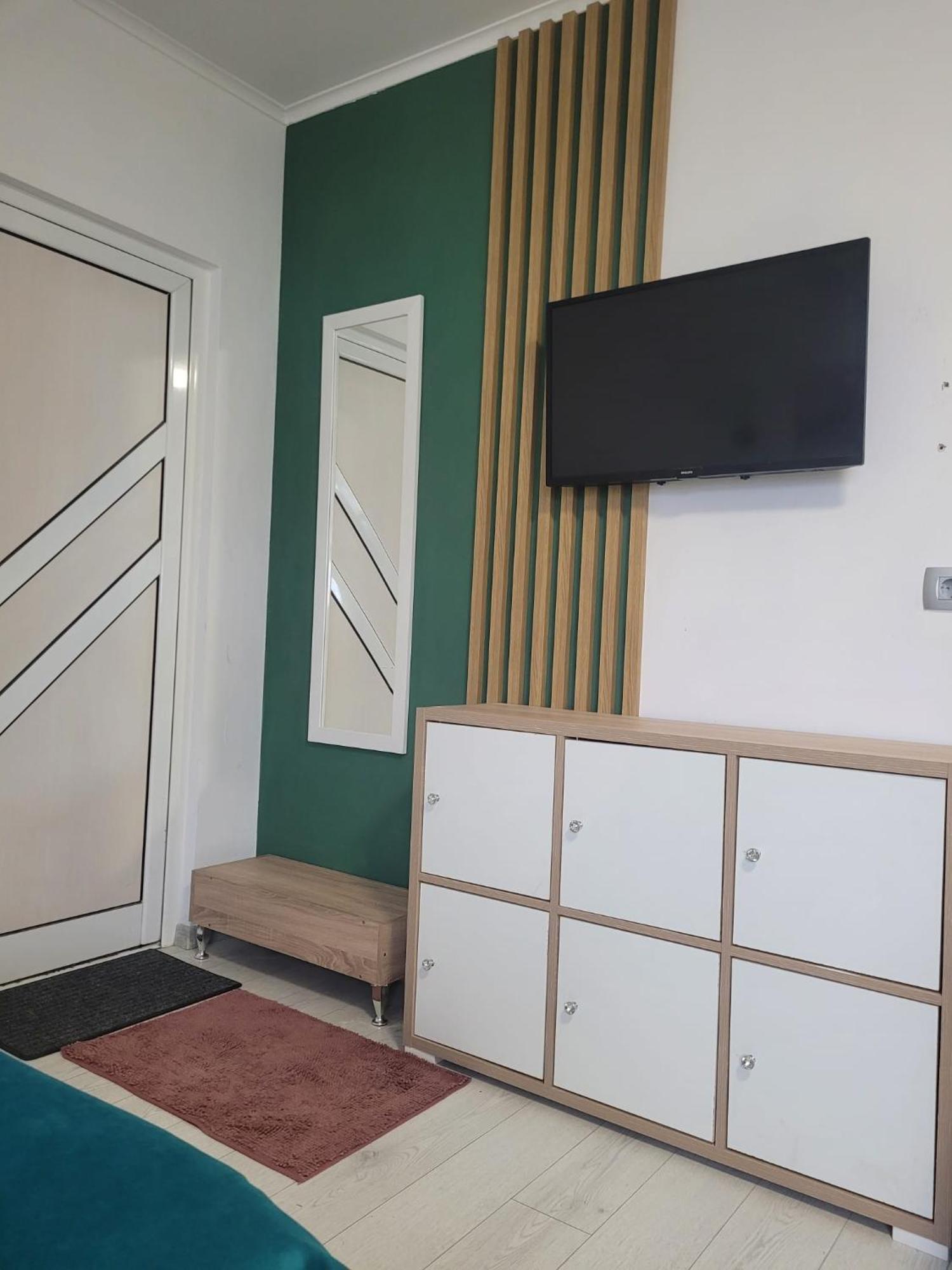 Zenlux Hotel Яш Екстериор снимка
